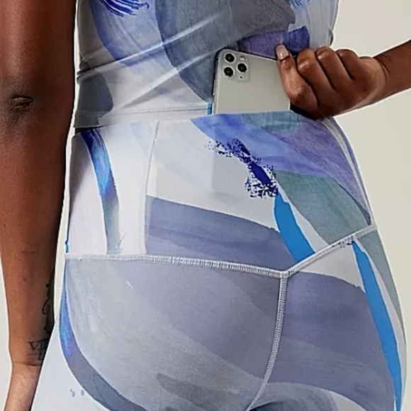 Athleta Blue Swirling Pattern Leggings, XS , new with tags - Picture 3 of 7